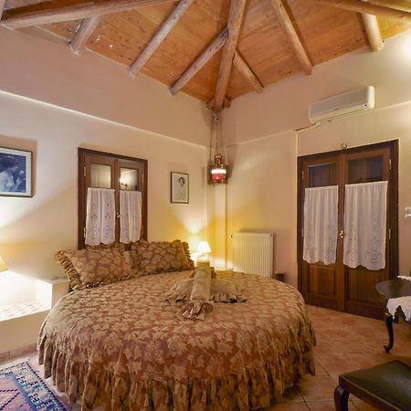 Archontiko Art Hotel Galaxídhion Habitación foto