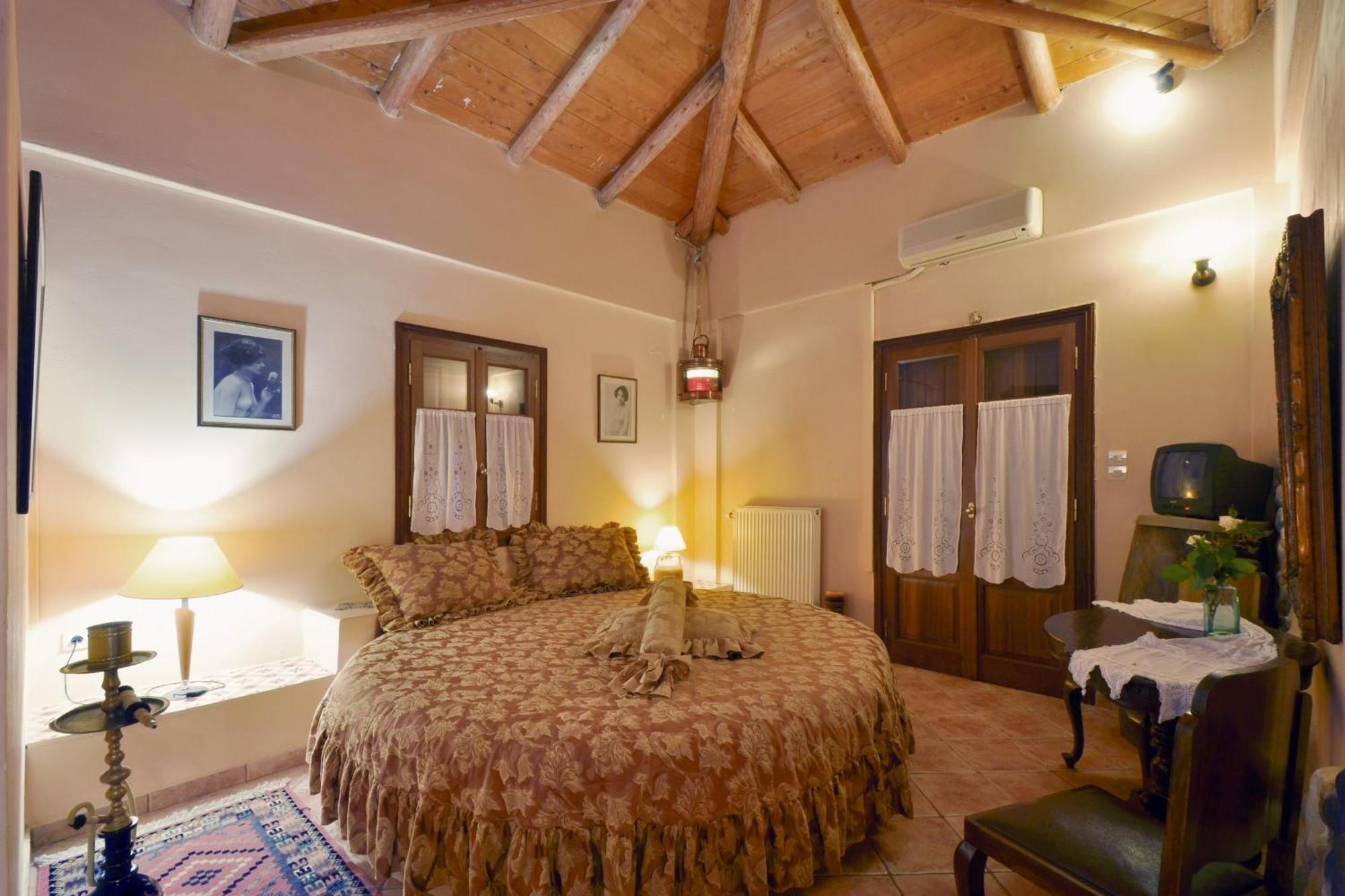 Archontiko Art Hotel Galaxídhion Habitación foto